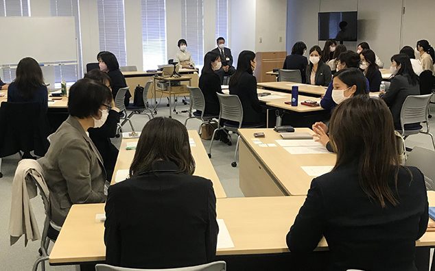 「女性リーダーのキャリアアップ勉強会」6社共同主催