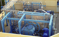 High-pressure hydrogen compressors for direct fueling