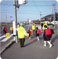 Crossing guard equipment to help keep children safe (Higashihiroshima)