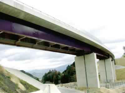 Use of Eco-View® steel plate on the Taima Number 2 Bridge, located on the Minami-Hanna Road in Nara Prefecture (steel superstructure public works project)