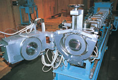 Die head in open position with C-clamp (HYPERKTX73XHT)