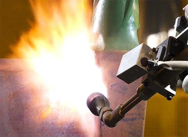 Welding Robot System with Preheating Device