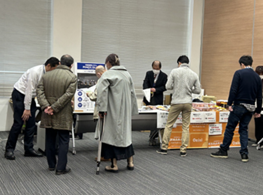 ＜防災グッズ展示会の様子＞
