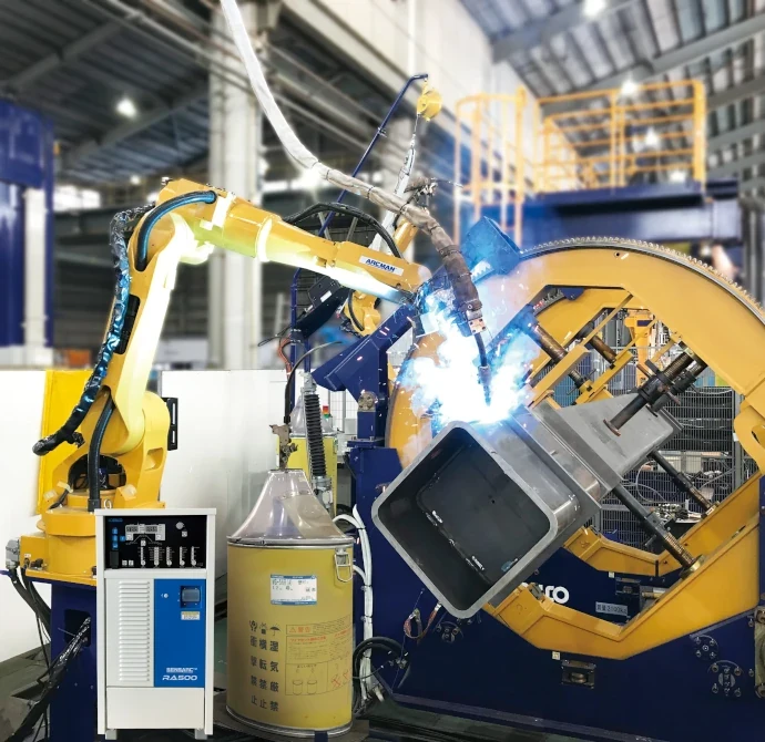 REGARC™搭載鉄骨溶接ロボット